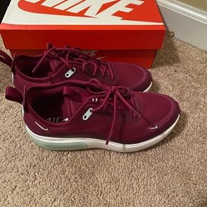 COPY - Never worn Nike Air Max Dia